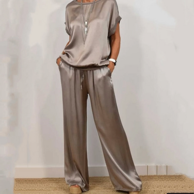 CECILIA | ELEGANT TWO-PIECE SUIT