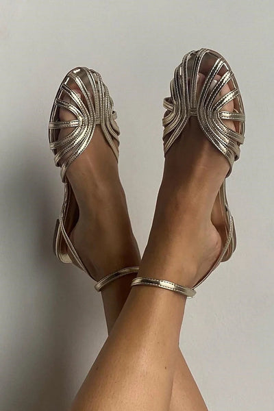 SOLE | Elegant woven flat sandals for a sophisticated look