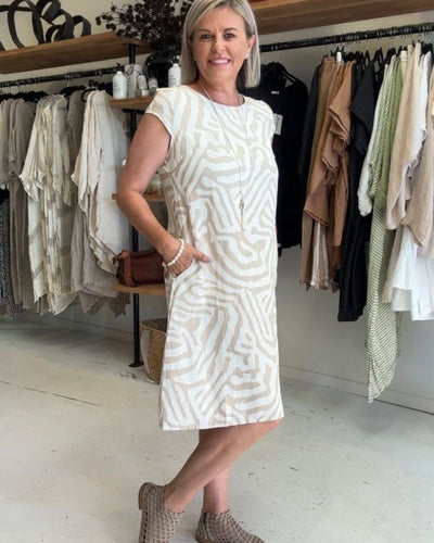 AILANI | ELEGANT DRESS WITH PRINT