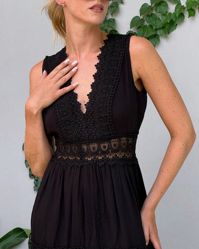 STEPHANIE | ELEGANT V-NECK DRESS