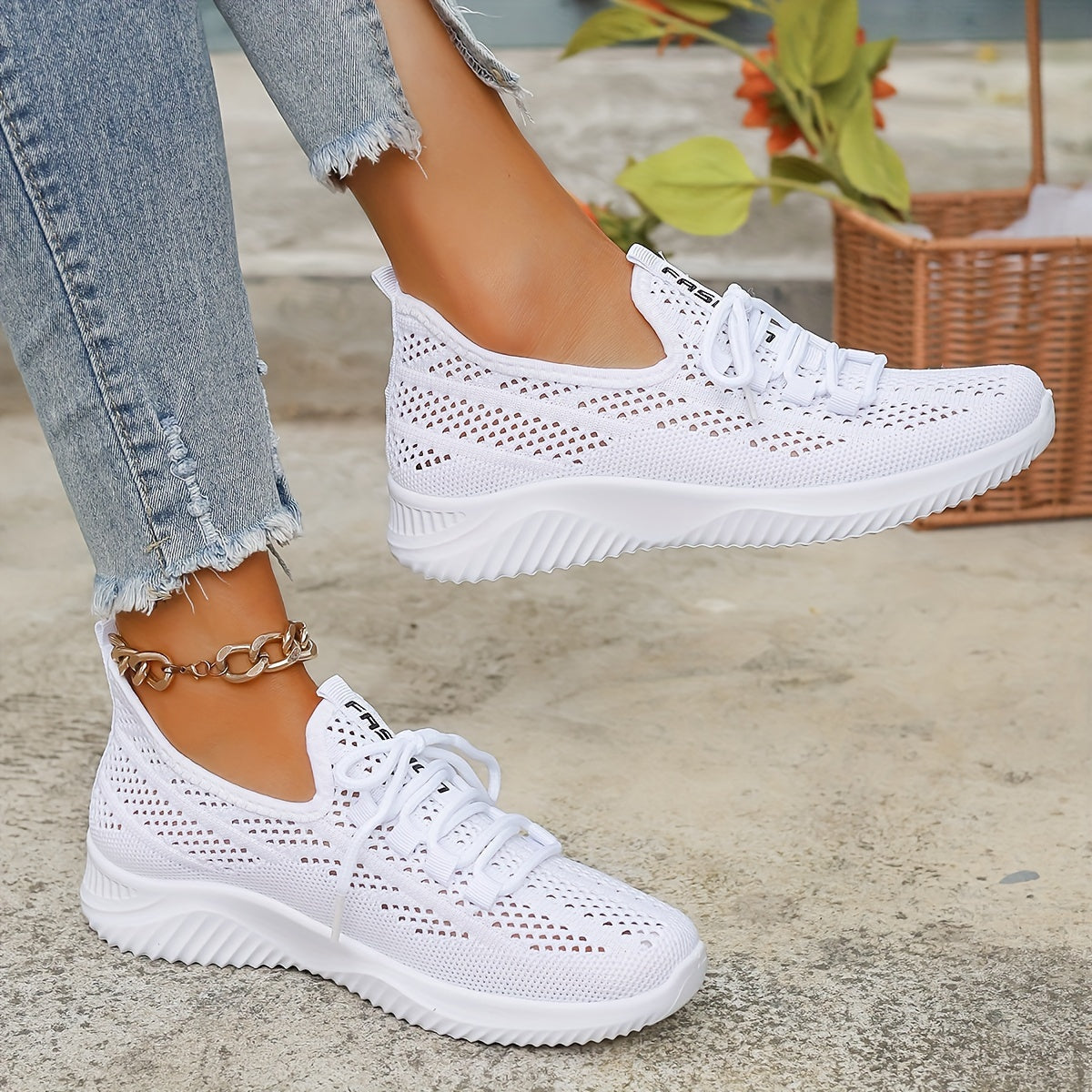 DIANA | ORTHOPAEDIC MESH SNEAKERS