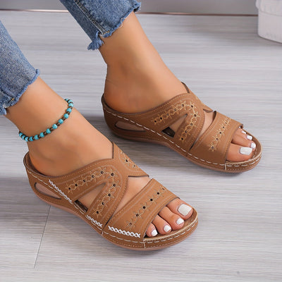 CLARA | COMFORTABLE ORTHOPAEDIC SANDALS