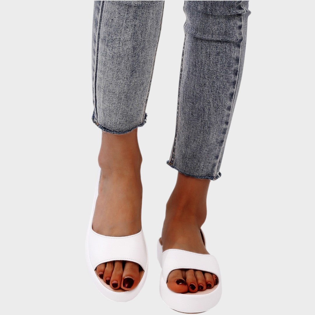 KYRA | COMFORTABLE ORTHOPAEDIC SANDALS